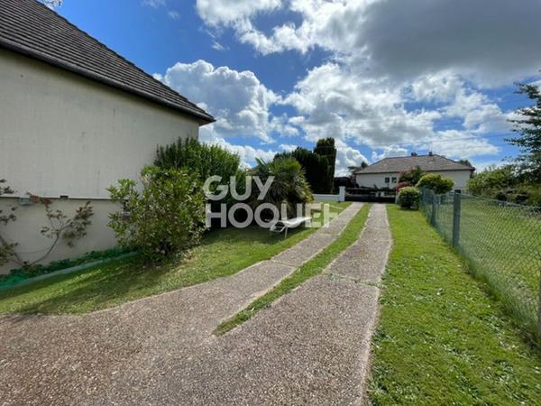 Bernay, tous les commerces à pied, très bel emplacement