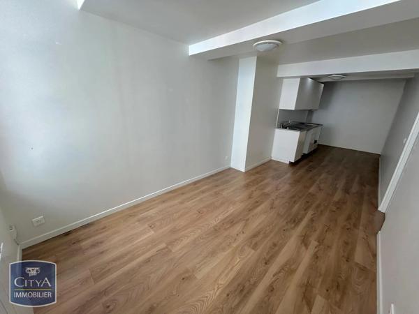 Appartement à louer 2 pièces 57.31m² Toulon (83000)