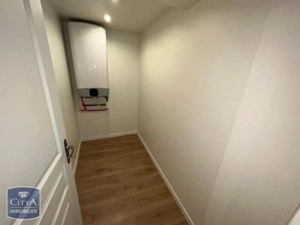 Appartement à louer 2 pièces 57.31m² Toulon (83000)