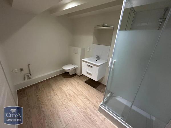 Appartement à louer 2 pièces 57.31m² Toulon (83000)