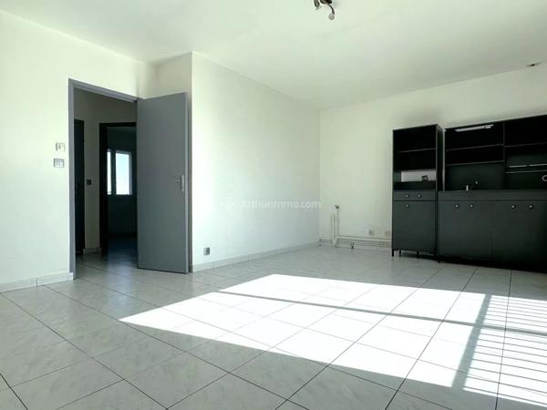 Location                                                      Appartement
                        
                     2 pièces                      39 m2                     à Albi