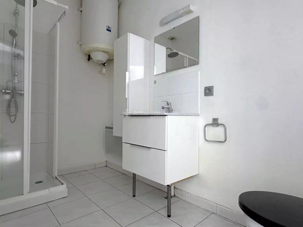Location                                                      Appartement
                        
                     2 pièces                      39 m2                     à Albi