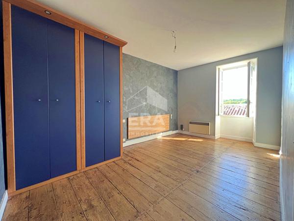 Maison Nersac 8 pièce(s) 177 m2 - 5ch