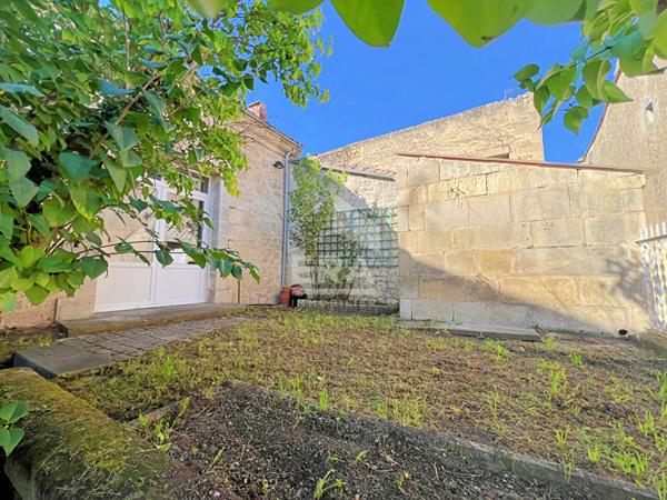 Maison Nersac 8 pièce(s) 177 m2 - 5ch