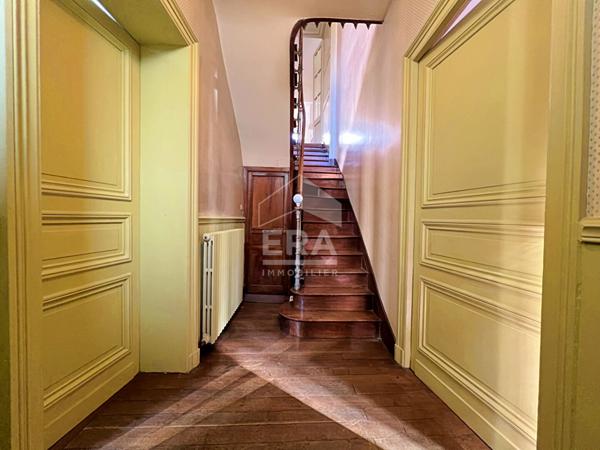 Maison Nersac 8 pièce(s) 177 m2 - 5ch