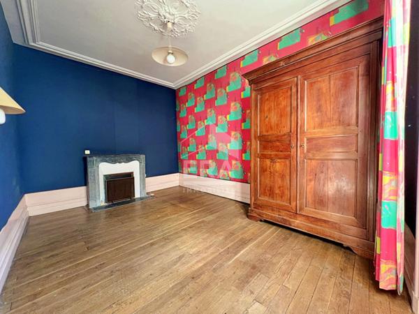 Maison Nersac 8 pièce(s) 177 m2 - 5ch