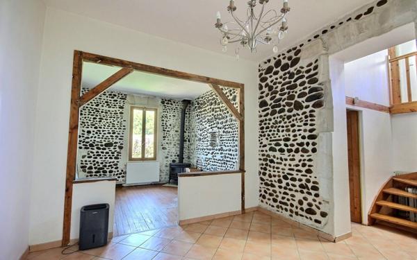 Maison à vendre    8 pièces •  Lescar