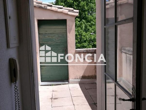 Location Studio 33.19 m² - 14/16/18 RUE DU GRAND COUVENT Nimes 30000