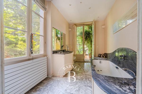Aix-en-Provence, Appartement 3 Chambres -  298 m² à vendre