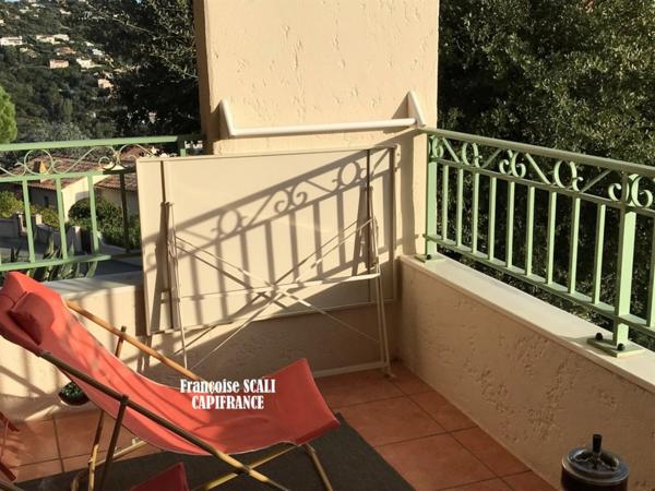 Dpt Var (83), à vendre LES ISSAMBRES Appartement 2 Pièces Vue mer