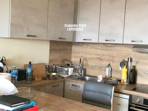 Dpt Var (83), à vendre LES ISSAMBRES Appartement 2 Pièces Vue mer