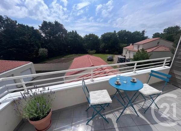 Appartement T3 à vendre  3 pièces - 44,33 m 2   PORNIC  - 44