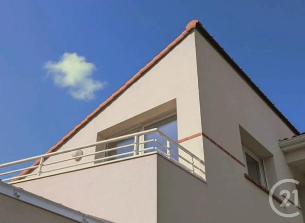 Appartement T3 à vendre  3 pièces - 44,33 m 2   PORNIC  - 44