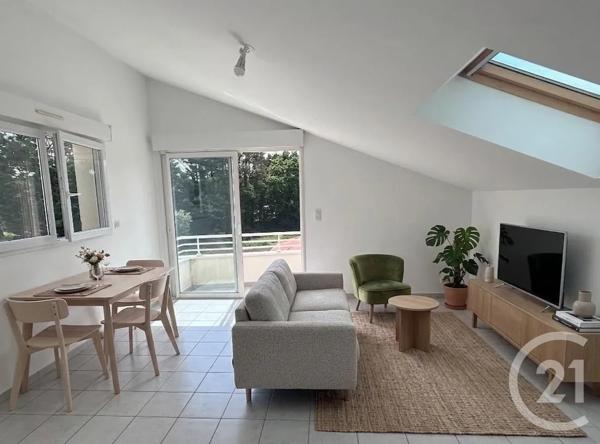 Appartement T3 à vendre  3 pièces - 44,33 m 2   PORNIC  - 44