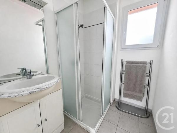 Appartement T3 à vendre  3 pièces - 44,33 m 2   PORNIC  - 44