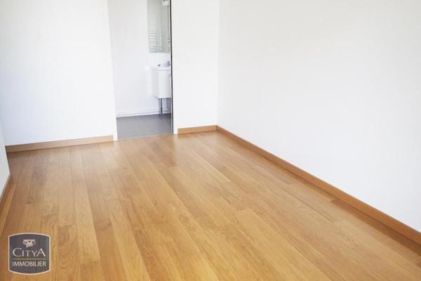 Appartement à louer 4 pièces 104.43m²