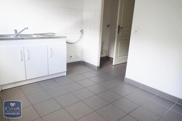 Appartement à louer 4 pièces 104.43m²