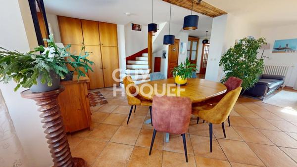 Maison de ville 186m² - 6CH — Piscine, studio indépendant, charme — Centre Montlhéry