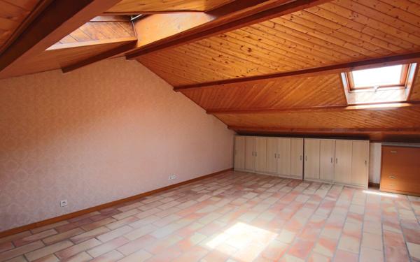 Maison à vendre    5 pièces • 184 m2 Marseille 9