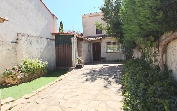 Maison à vendre    5 pièces • 184 m2 Marseille 9