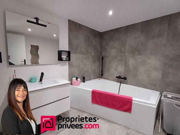 Loft Roanne 7 pièce(s) 123 m2 plain pied avec terrain