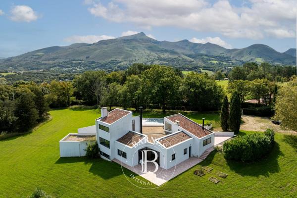 Ascain, Maison 4 Chambres -  340 m² à vendre