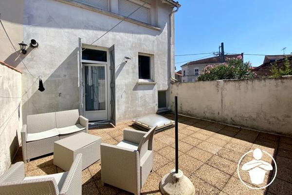 Vente                                                      Maison de ville
                        
                     7 pièces                      133 m2                     à Villeneuve-sur-Lot