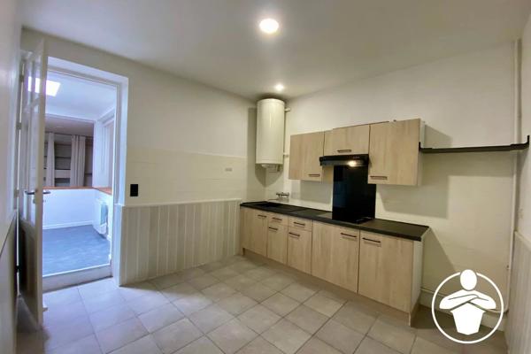 Vente                                                      Maison de ville
                        
                     7 pièces                      133 m2                     à Villeneuve-sur-Lot