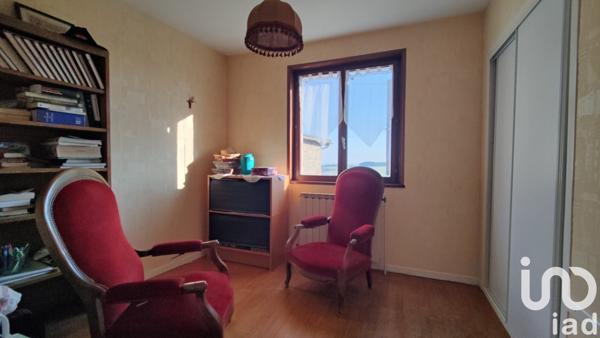 Ferme 8 pièces de 187 m² à Condrieu (69420)