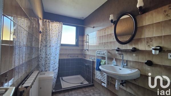 Ferme 8 pièces de 187 m² à Condrieu (69420)