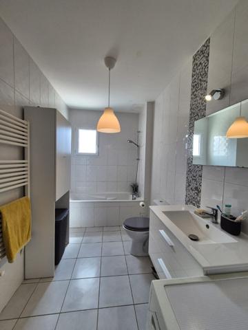 Appartement Pont De Cheruy 4 pièce(s) 62.50 m2