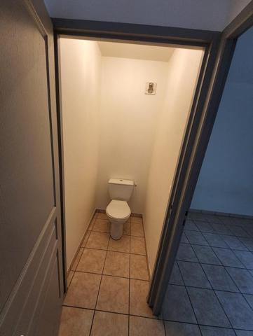 TOURNON SUR RHONE - APPARTEMENT T2 AVEC TERASSE - 57.68 M2