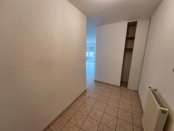 TOURNON SUR RHONE - APPARTEMENT T2 AVEC TERASSE - 57.68 M2