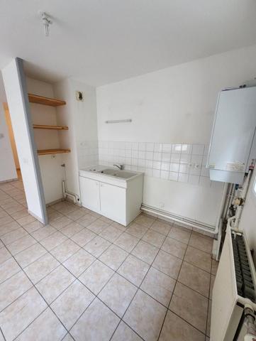 TOURNON SUR RHONE - APPARTEMENT T2 AVEC TERASSE - 57.68 M2