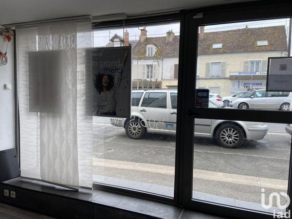Location boutique/local commercial 60 m² Saint-Fargeau-Ponthierry
