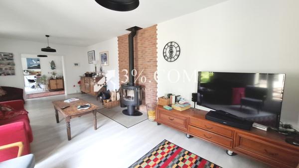 Maison
                                                                                                                                                                                                                                                                                                                        8 pièce(s)                                                                                                                                                                                                          6 chambre(s)                                                                                                                                                                                                          232  m²