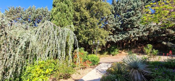 maison 2630 m² terrain saint martin d'ardeche Saint-Martin-d'Ardèche (07700)