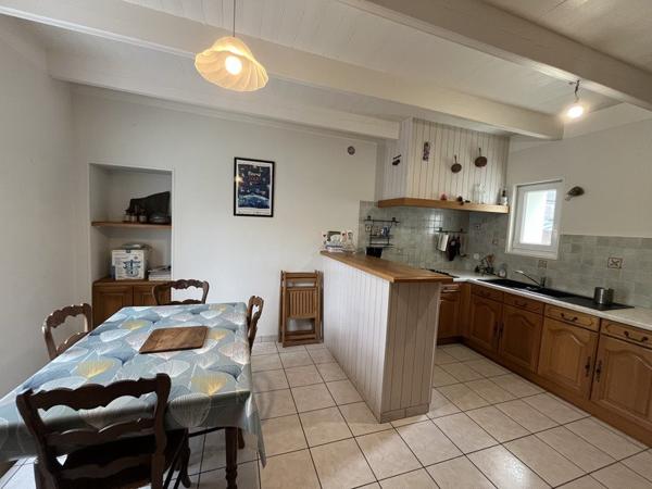 Maison à vendre |                                       Châteauneuf-du-Faou |                                        4 pièces  |  95 m²