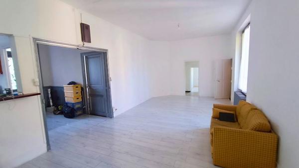 Sennecey-le-Grand (71) - Maison de 125m² dans parc arboré