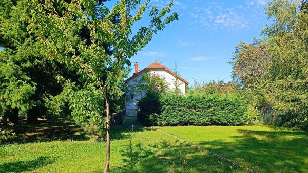 Sennecey-le-Grand (71) - Maison de 125m² dans parc arboré