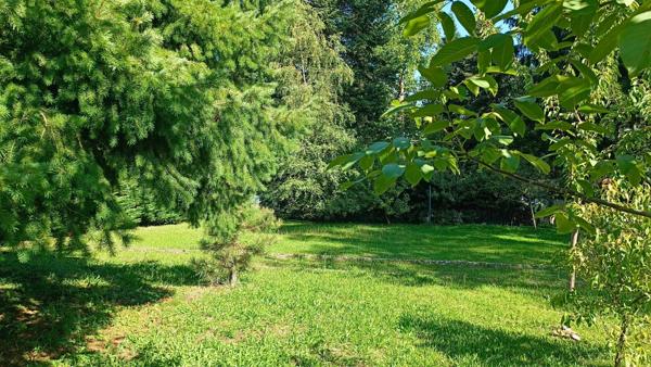 Sennecey-le-Grand (71) - Maison de 125m² dans parc arboré