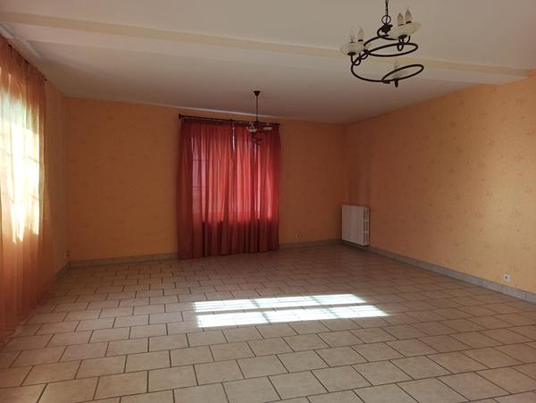 Proche de SAINT AIGNAN SUR CHER Maison à Noyers Sur Cher