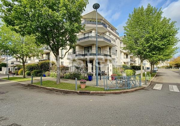 Appartement Montigny Le Bretonneux 3 pièces box et cave en sous-sol !