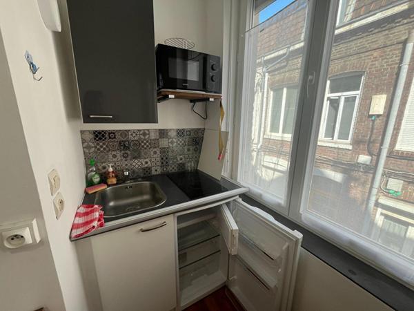 A LOUER : T1 à LILLE • rue Beaucourt Decourchelles - VAUBAN • 395 € CC • Réf. 2929416