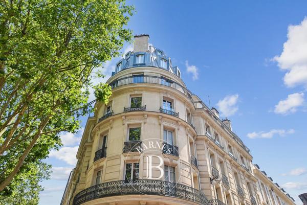 Paris 7ème, Appartement 2 Chambres -  125 m² à vendre