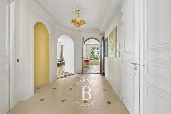 Paris 7ème, Appartement 2 Chambres -  125 m² à vendre