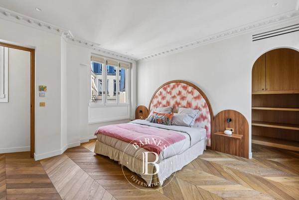 Paris 7ème, Appartement 2 Chambres -  125 m² à vendre