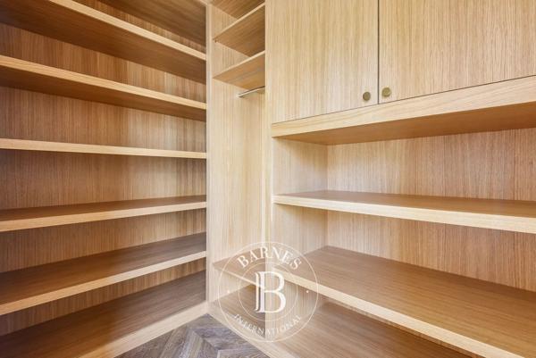 Paris 7ème, Appartement 2 Chambres -  125 m² à vendre