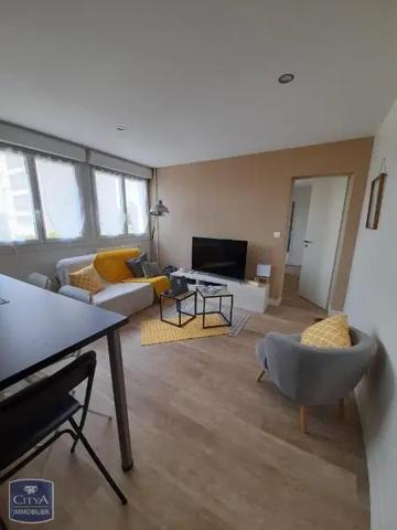Appartement à louer 2 pièces 40.56m² Orléans (45000)