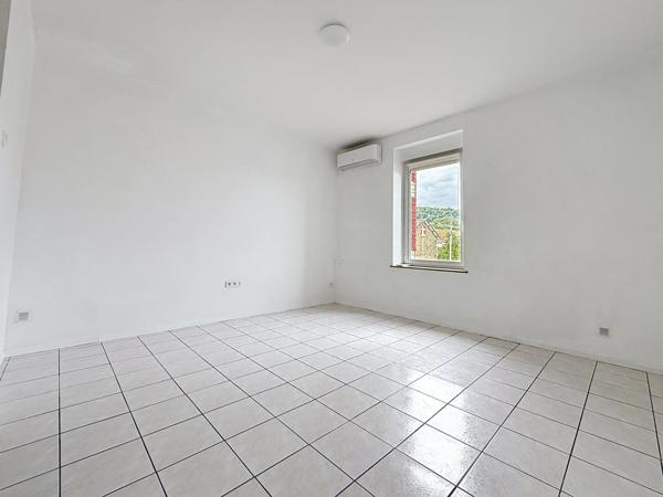 maison de cité 97 m2 3 chambres , jardin , garage possible.
